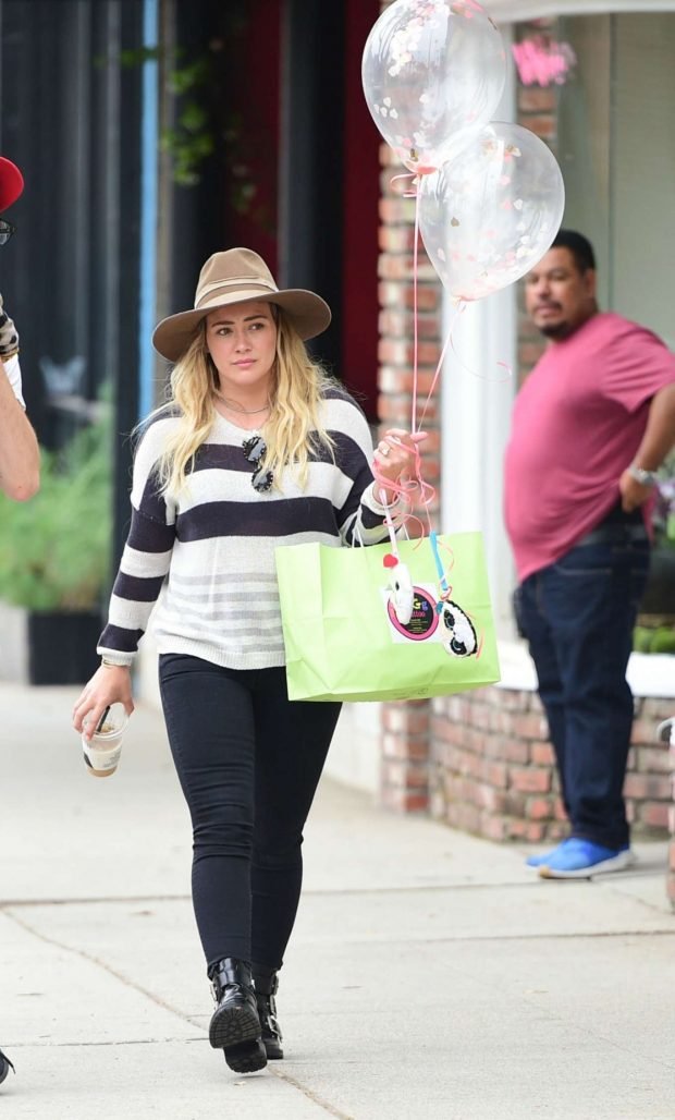 Hilary Duff: Out in Los Angeles-11