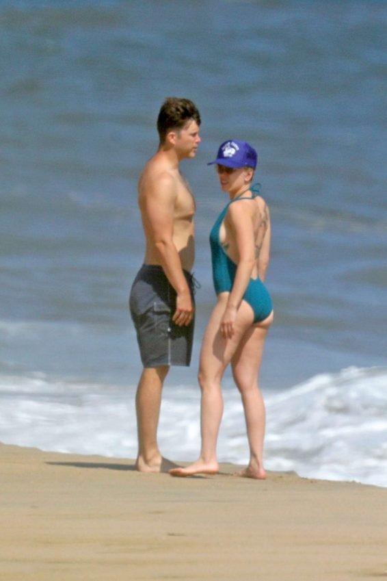 Scarlett Johansson 2019 : Scarlett Johansson â Bikini candids at a beach in NY -21