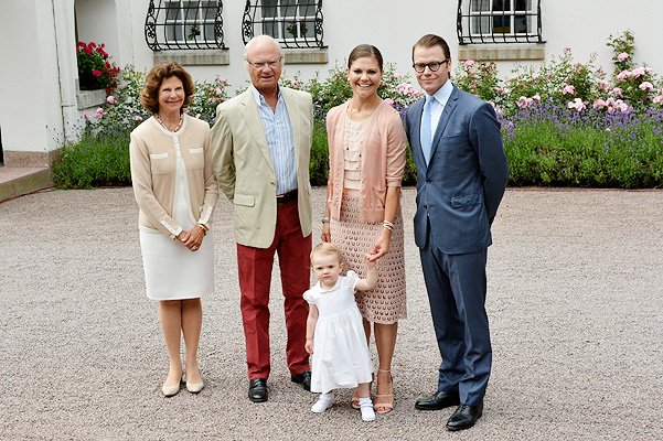 Королевское семейство Швеции на празднование дня рождения кронпринцессы Виктории