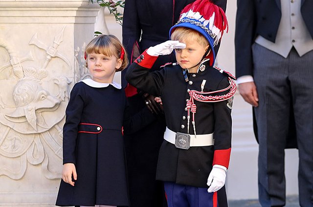 Дети княгини Шарлен и князя Альбера II принц Жак и принцесса Габриэлла