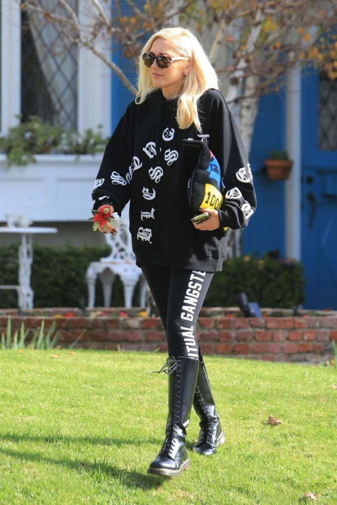 Gwen Stefani - Out in Los Angeles
