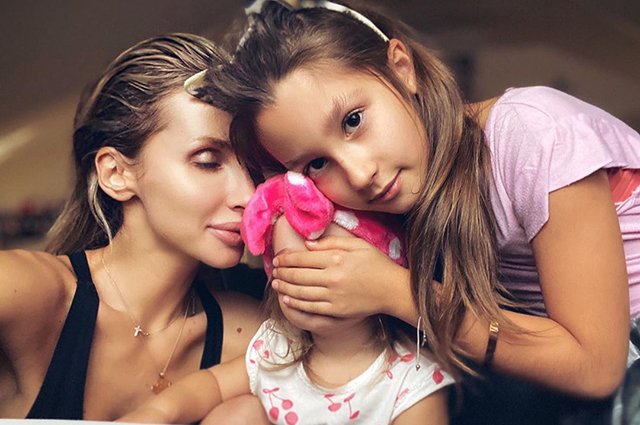 Светлана Лобода с дочерьми Евой и Тильдой