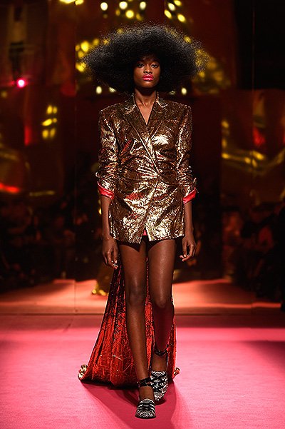 Schiaparelli : Runway - Paris Fashion Week - Haute Couture