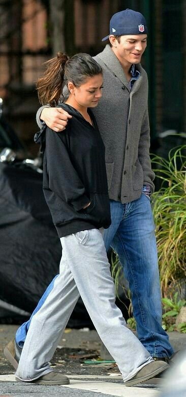 Mila Kunis & Ashton Kutcher
