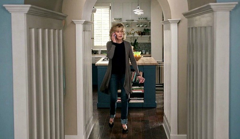 https://hookedonhouses.net/wp-content/uploads/2020/02/Grace-and-Frankie-arched-hallway-off-kitchen.jpg