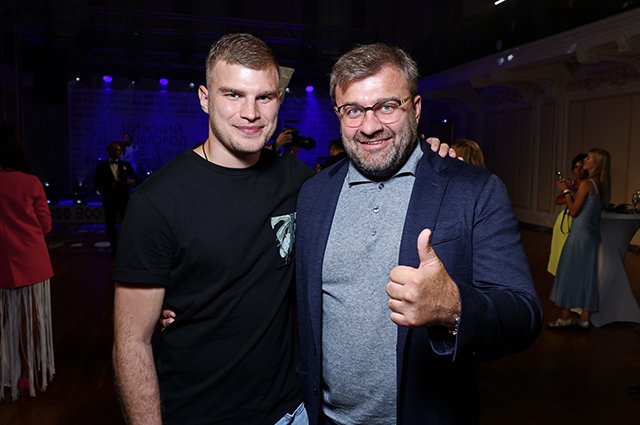Михаил Пореченков с сыном Владимиром Любимцевым