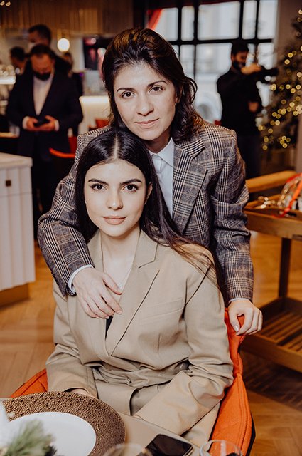 Нателла Крапивина с дочерью