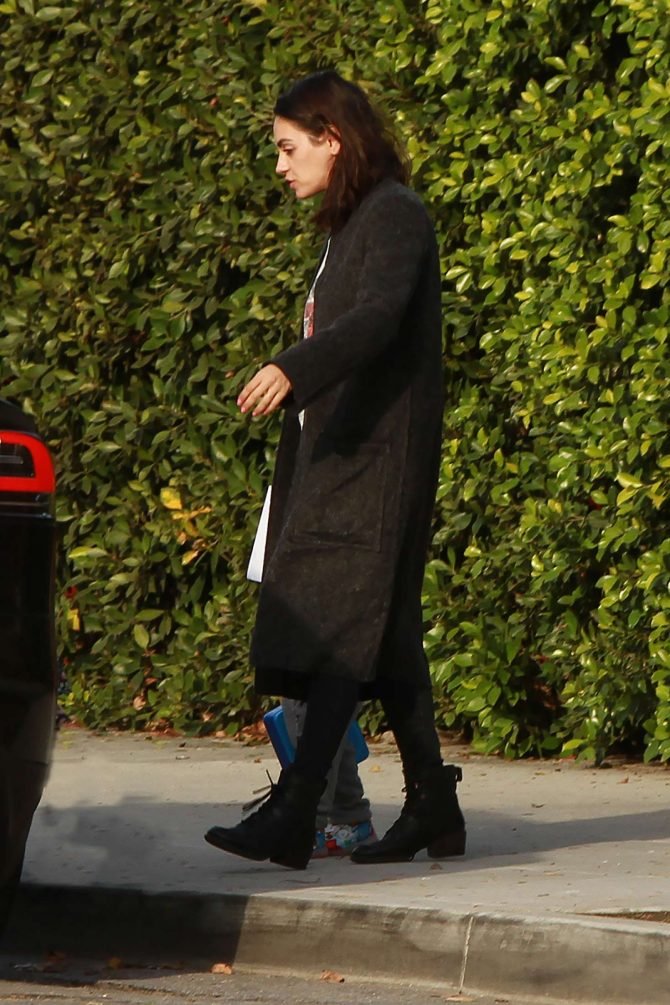 Mila Kunis: Leaving her house in Los Angeles -06