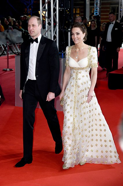 Принц Уильям и Кейт Миддлтон в платье Alexander McQueen 