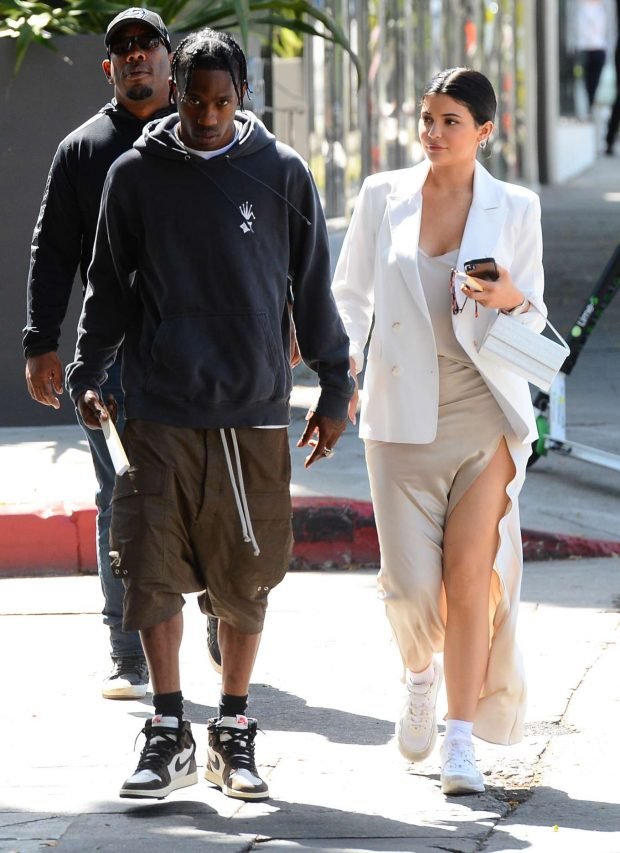 Kylie Jenner: Shopping in West Hollywood -10