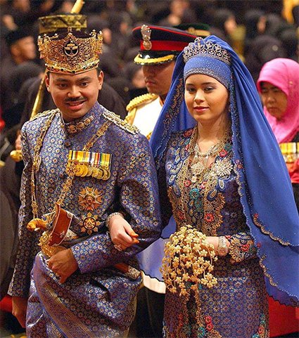 Наследный принц Брунея Аль-Мухтади Билла Болкиах и Сара Салех 