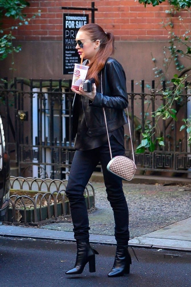 Lindsay Lohan: Out in New York City -06