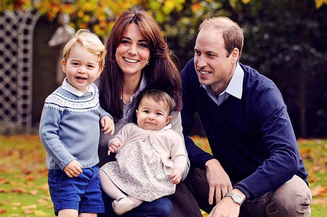 Кейт Миддлтон и принц Уильям с детьми, принцессой Шарлоттой и принцем Джорджем