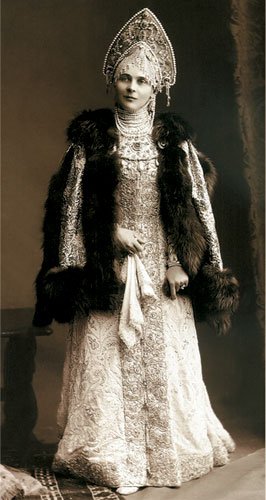 Файл:1903 ball - Zinaida Yusupova 5.jpg — Вікіпедія