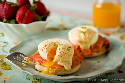 Healthy Eggs Benedict with Smoked Salmon