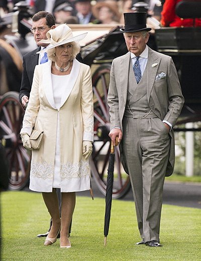 герцогиня Корнуольская Камилла и принц чарльз на скачках в аскоте в 2013 году
