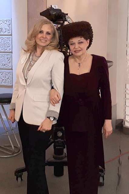 Анастасия Булгакова и Валентина Петренко