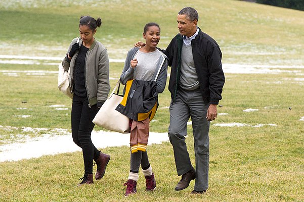 Барак Обама с дочерьми