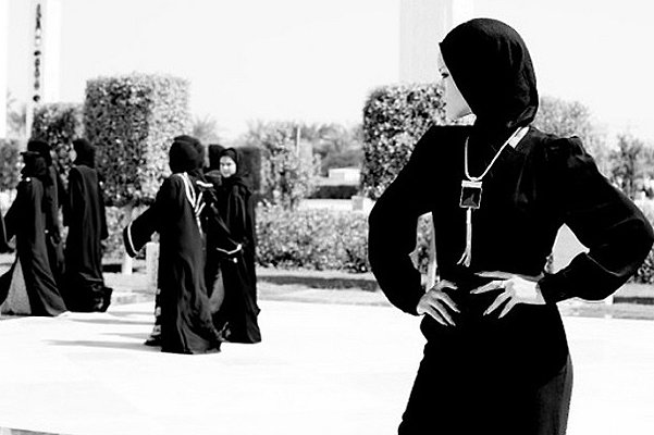 Фотосессия Рианны в Абу-Даби 8