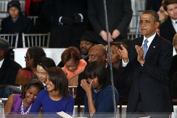 Барак и Мишель Обама с дочками Сашей и Малией