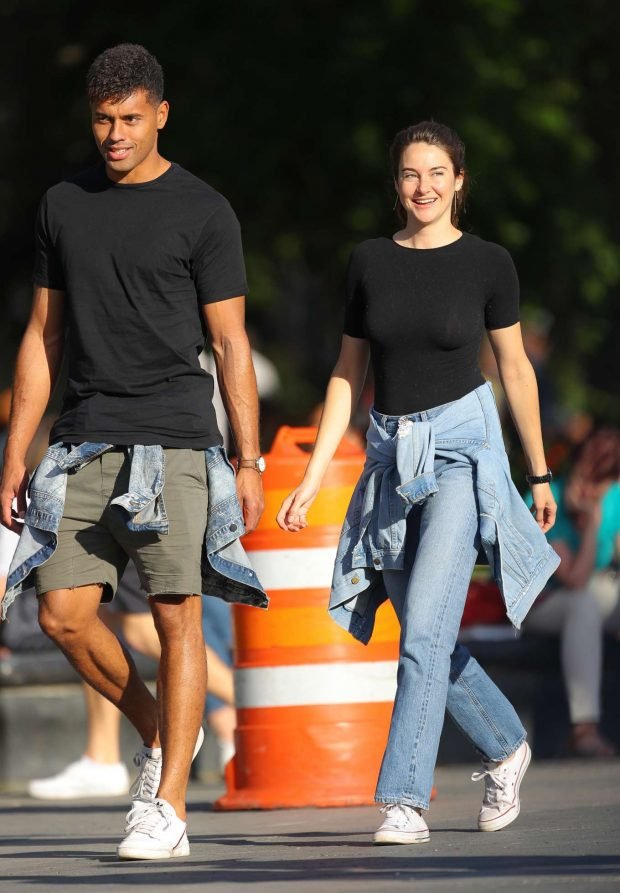 Shailene Woodley and boyfriend Ben Volavola: Out in NYC-20