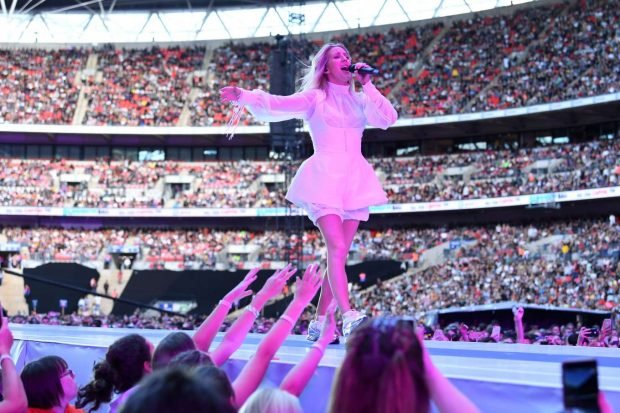 Ellie Goulding: Performs at 2019 Capital FM Summertime Ball-04