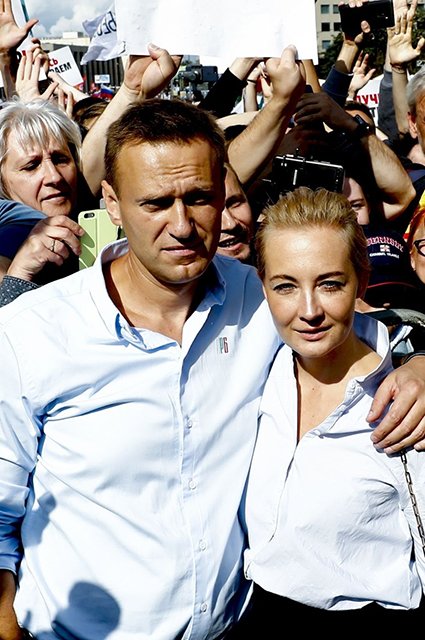 Алексей Навальный с женой Юлией