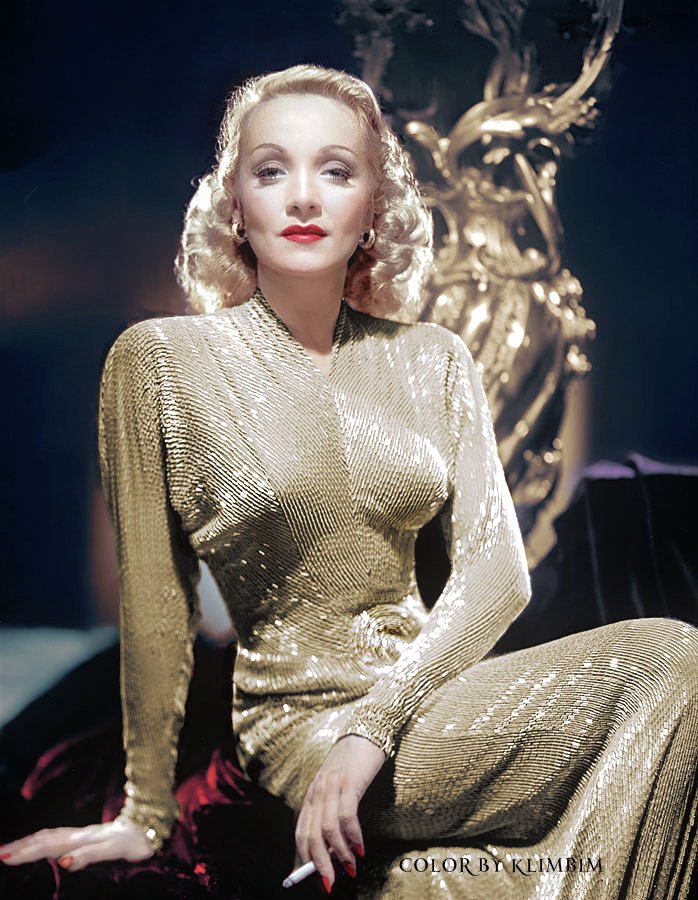 Marlene-Dietrich-golden-dress.jpg