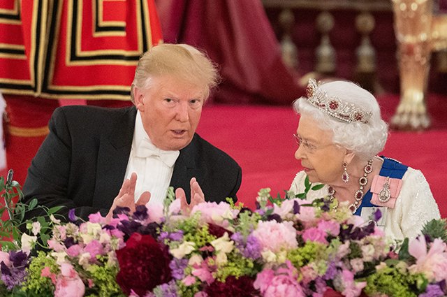 Дональд Трамп и королева Елизавета II