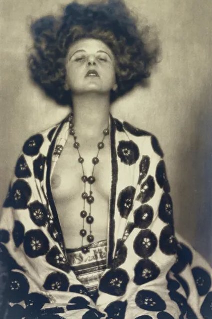 Портрет актрисы Элзи Альтманн-Лоос, 1922 год