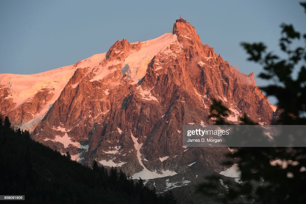 The Aiguille du Midi on Mont Blanc during Sunset : News Photo