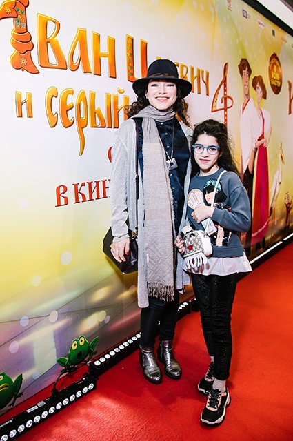 Алена Хмельницкая с дочерью Ксенией