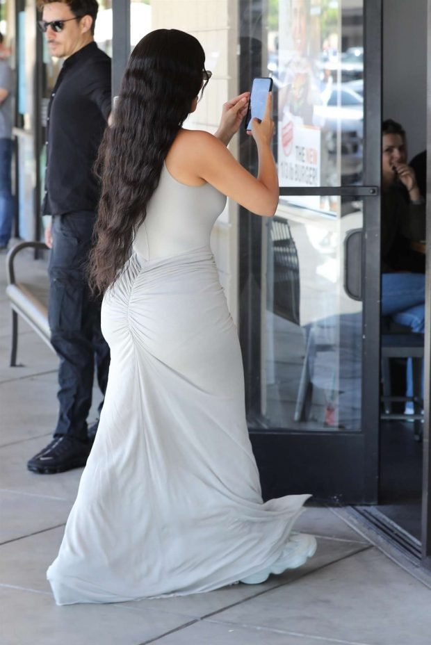 Kim Kardashian in Long Skirt -03