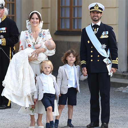 Принц Карл Филипп и принцесса София со своими детьми: Юлианом, Габриэлем и Александром