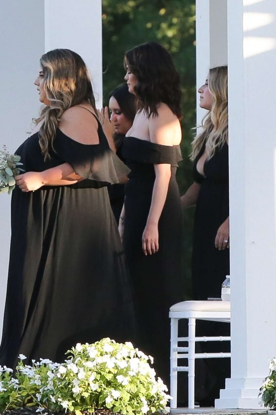 Selena Gomez 2019 : Selena Gomez â Spotted at her cousins wedding in Los Angeles-30