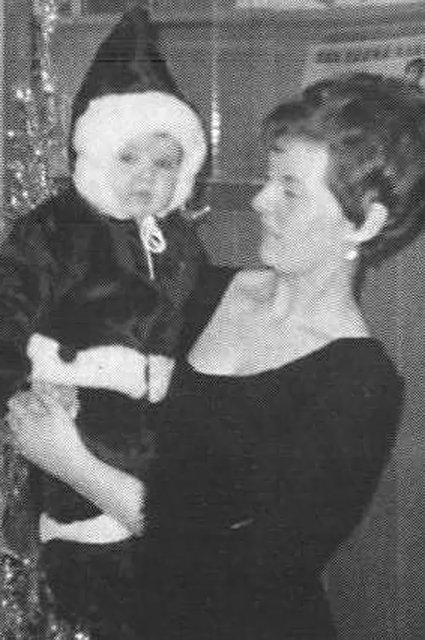 Селин Дион с мамой. 1969 год