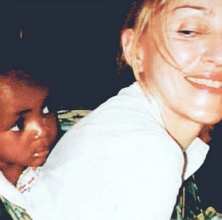 Мадонна с сыном Дэвидом