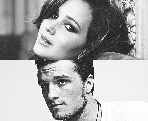 
The beautiful cast of Catching Fire


