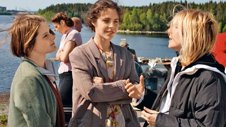 Вера Глаголева с дочерью Анной Нахапетовой на съемках фильма 