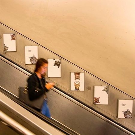 Реклама в британском метро