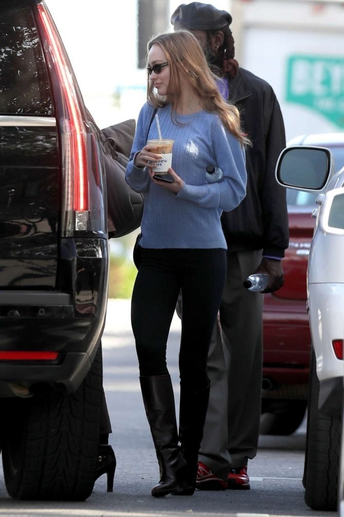 Lily Rose Depp: Shopping in West Hollywood -09