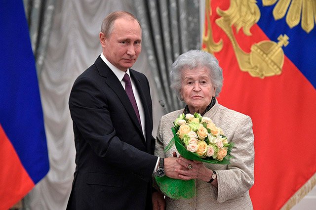 Президент РФ Владимир Путин и Ирина Антонова