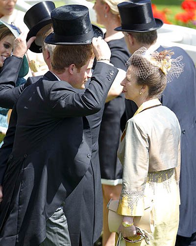 Принц Гарри и  принцесса Анна