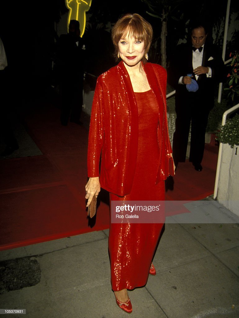 https://media.gettyimages.com/photos/shirley-maclaine-during-64th-annual-academy-awards-swifty-lazars-post-picture-id105370931