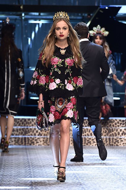Леди Амелия Виндзор на показе Dolce & Gabbana