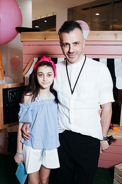 Алек Сирадекиан с дочкой