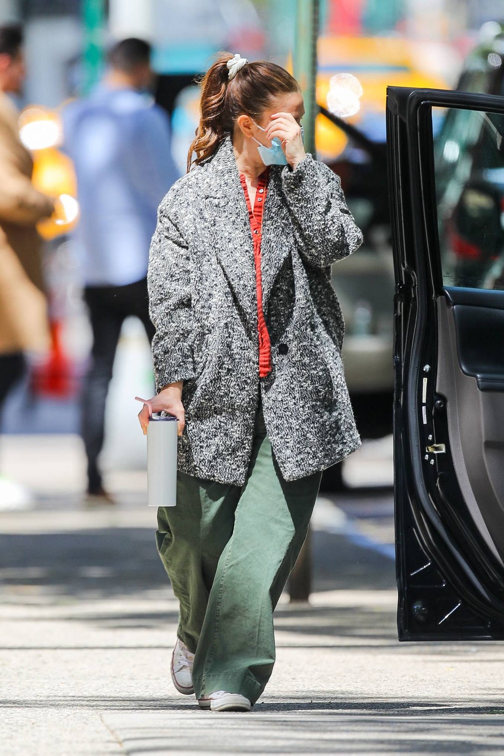 Drew Barrymore 2021 : Drew Barrymore – Seen with her dog while out and about in New York-01