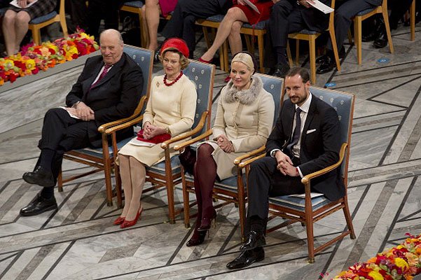 король Норвегии Харалд V, королева Соня, принцесса Метте-Марит и принц Хокон