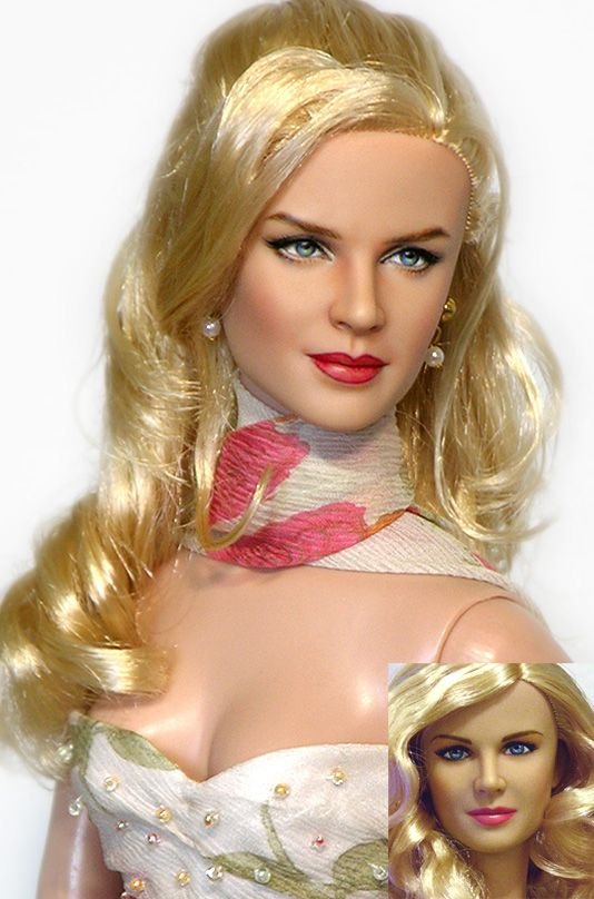http://cdn.acidcow.com/pics/20120306/repainted_celebrity_dolls_29.jpg