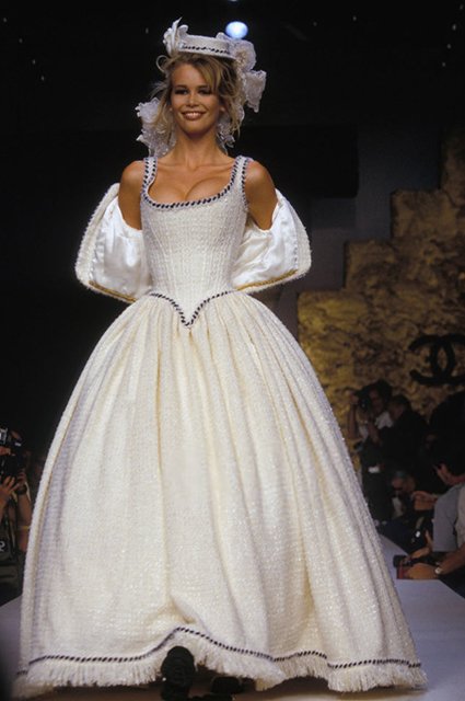 Chanel Haute Couture сезона осень/зима-1992/1993